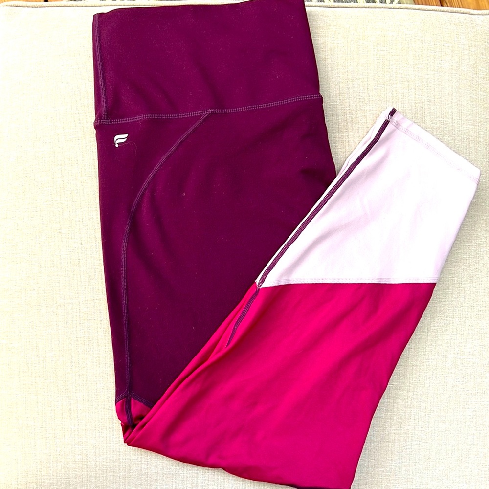 Fabletics Powerhold Leggings 7/8 length Tri color/ Size 3X
